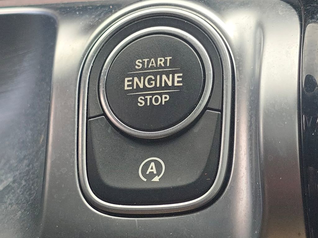 Certified 2023 Mercedes-Benz GLB 250 4MATIC w/ Premium Package image 37