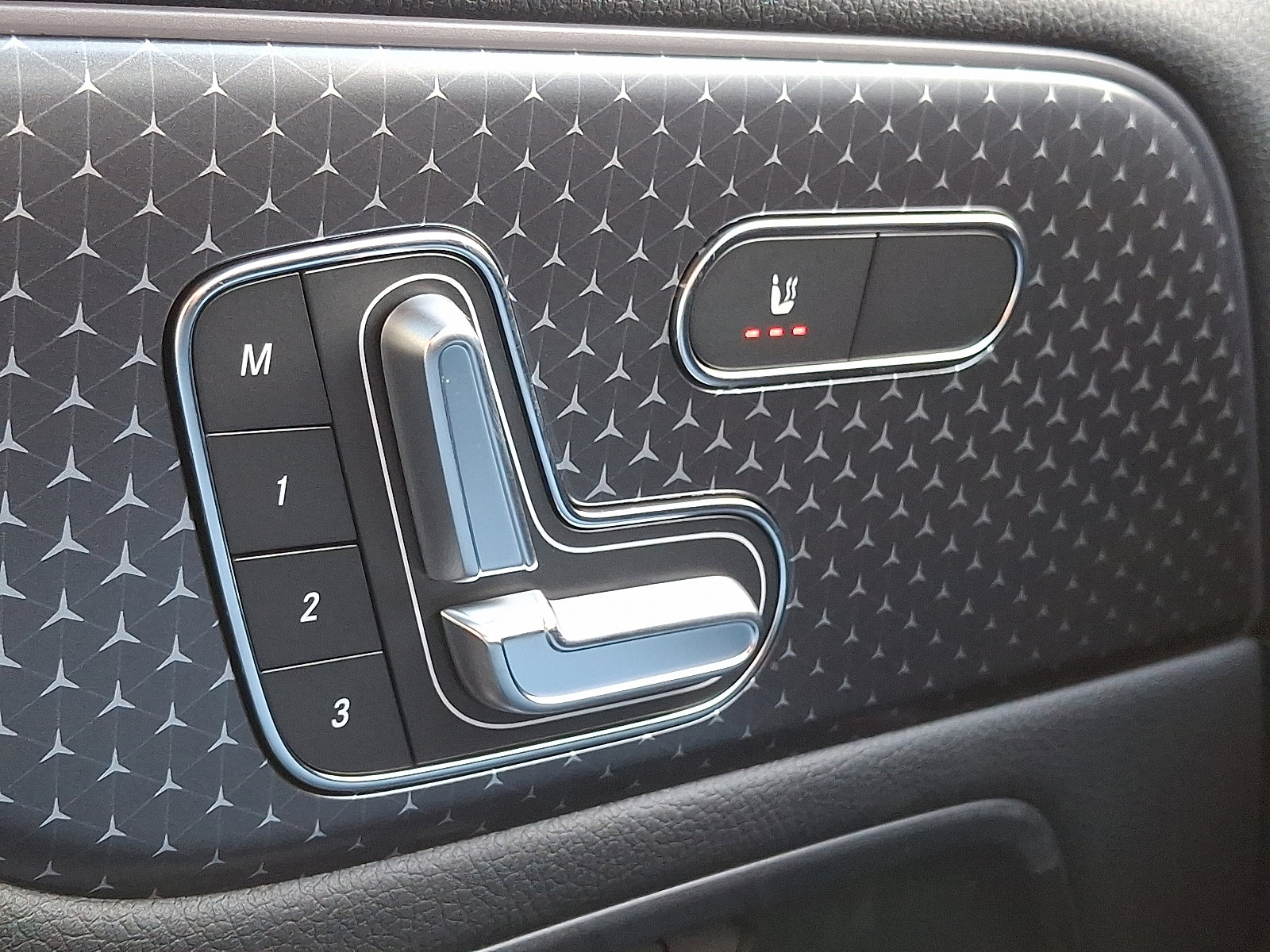 Used 2026 Mercedes-Benz GLA 250 4MATIC image 21