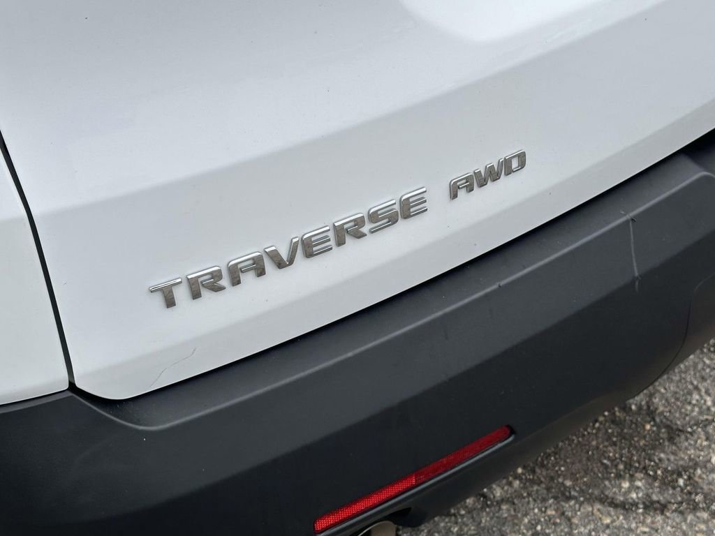 Certified 2023 Chevrolet Traverse LT w/ LT Premium Package image 11