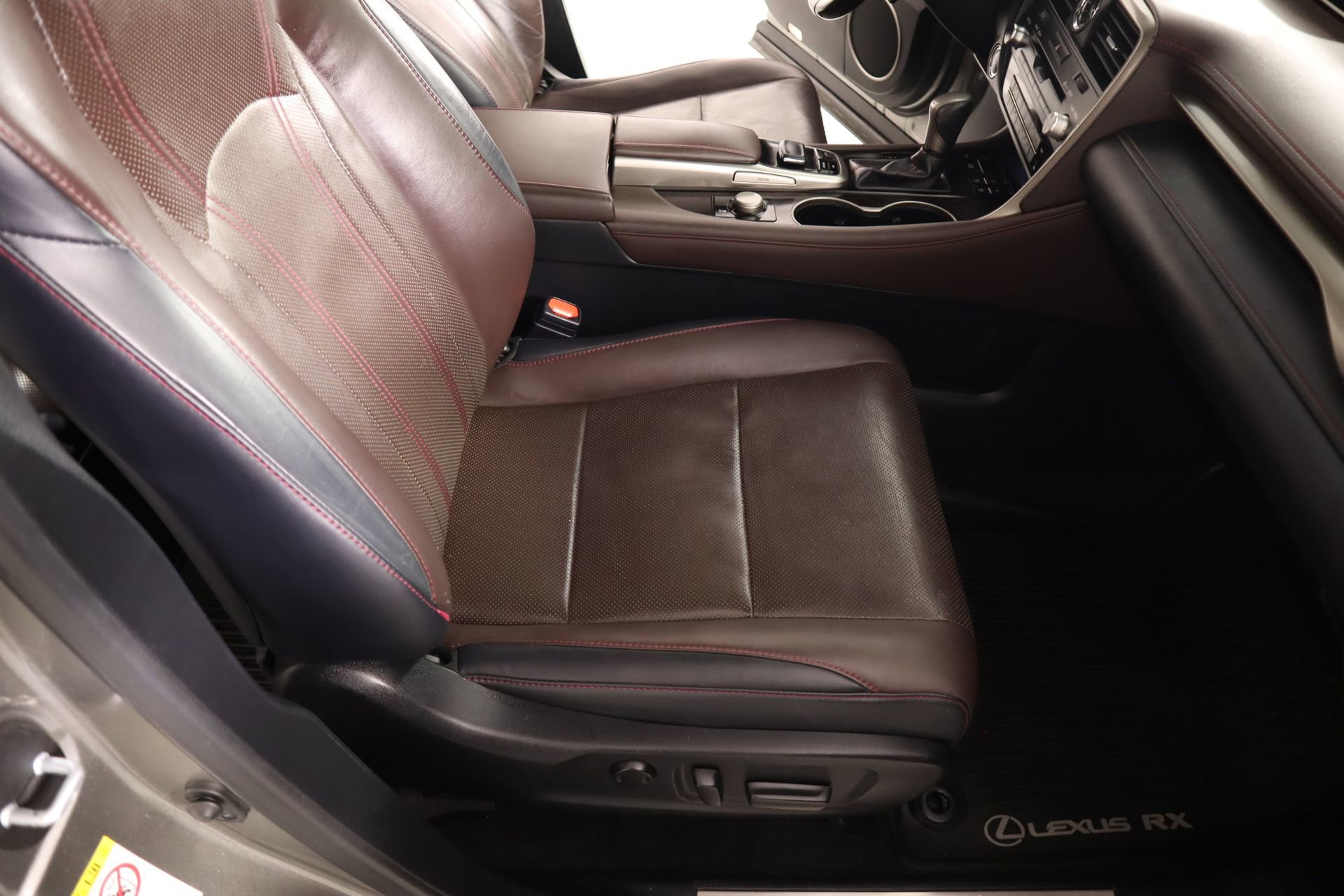 Used 2019 Lexus RX 350L FWD image 15