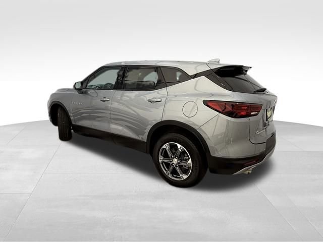 Used 2025 Chevrolet Blazer LT video 2