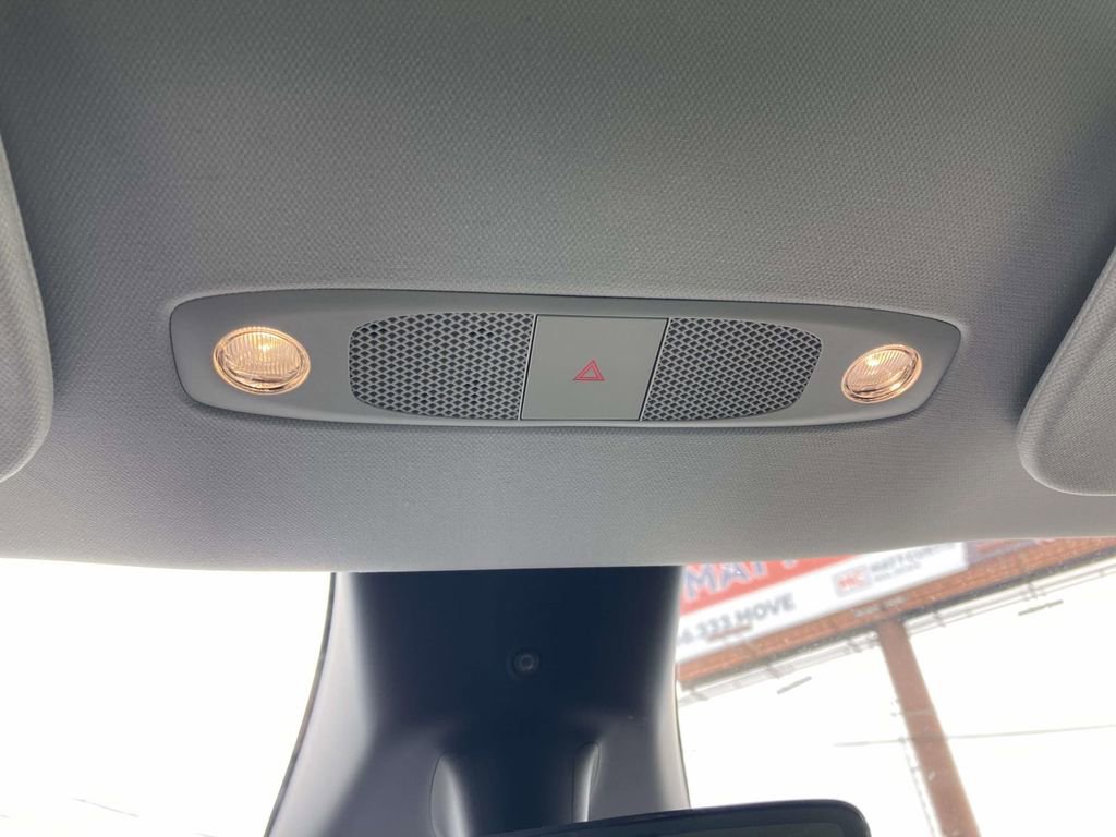 Used 2023 Tesla Model Y Long Range image 29