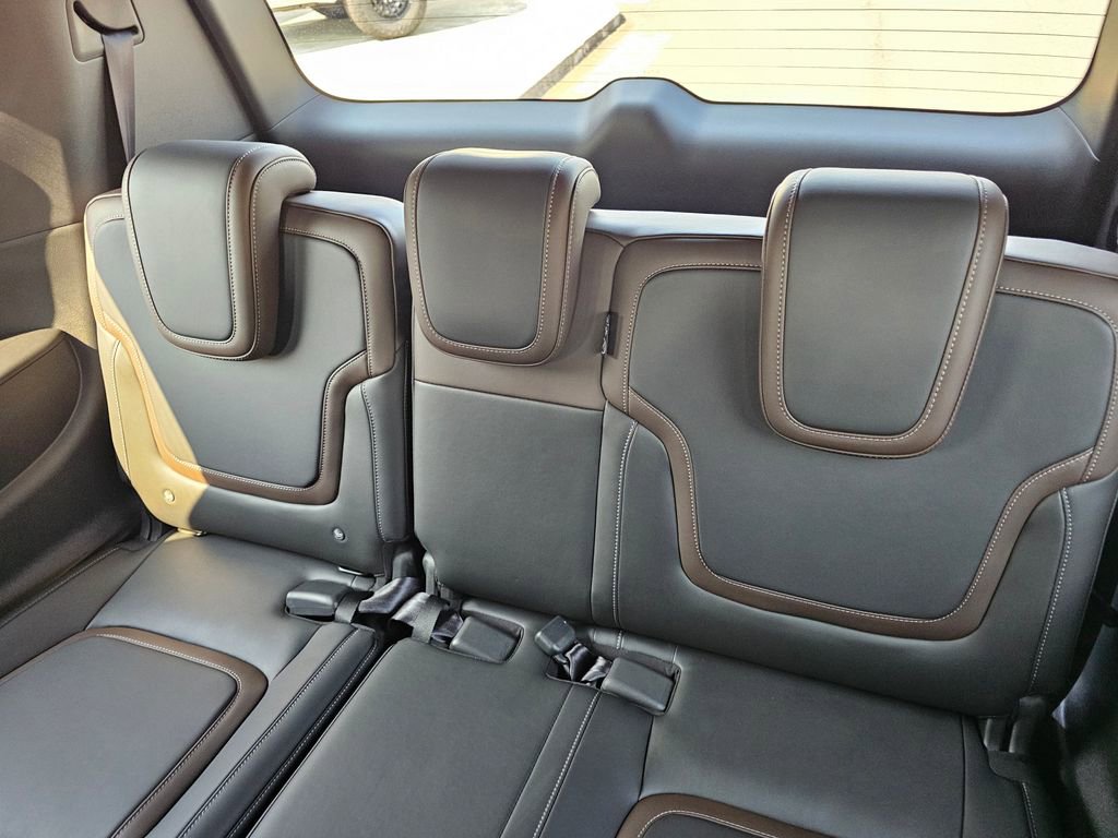 New 2026 Nissan Armada SL image 5