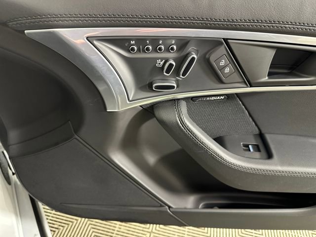 Used 2021 Jaguar F-TYPE Coupe image 29