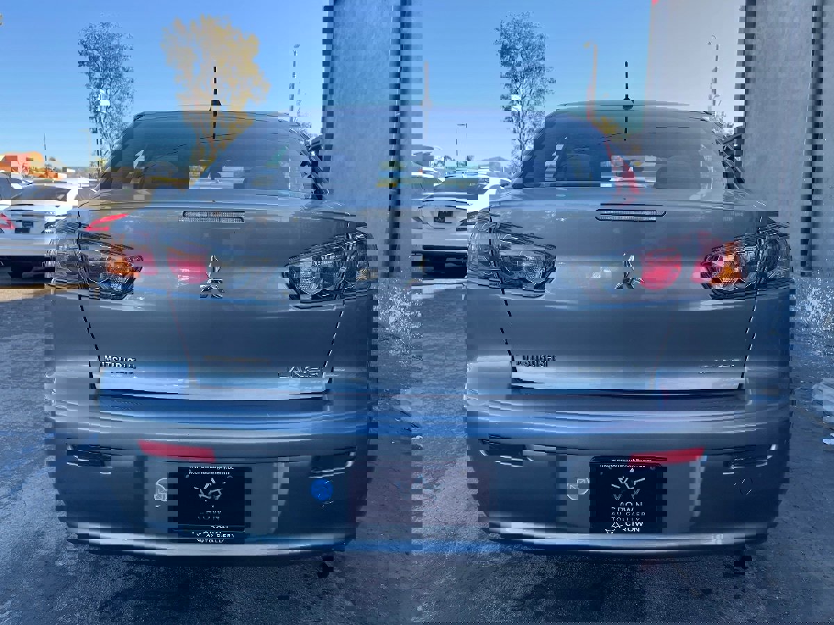 Used 2015 Mitsubishi Lancer ES image 8