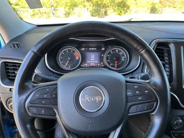 Used 2019 Jeep Cherokee Trailhawk w/ Comfort/Convenience Group AWD/4WD image 21