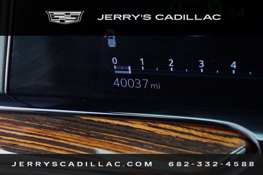 Certified 2022 Cadillac Escalade ESV Luxury AWD/4WD image 8