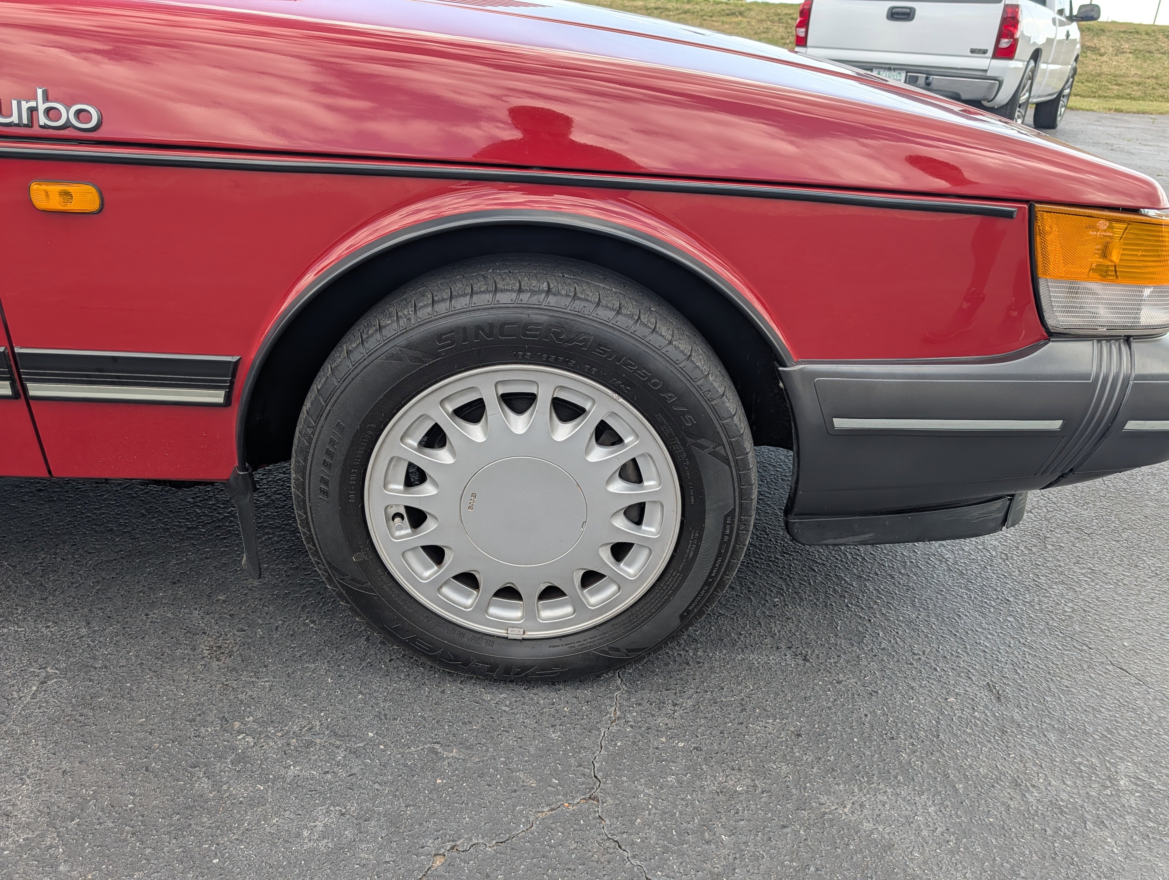 Used 1990 Saab 900 Turbo image 26