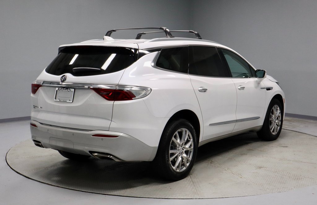 Used 2023 Buick Enclave Essence w/ Experience Buick Package image 8