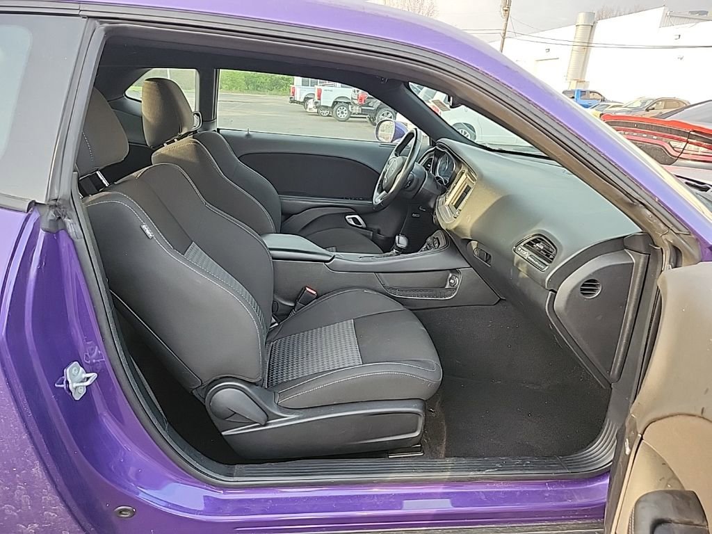 Used 2023 Dodge Challenger GT RWD image 8