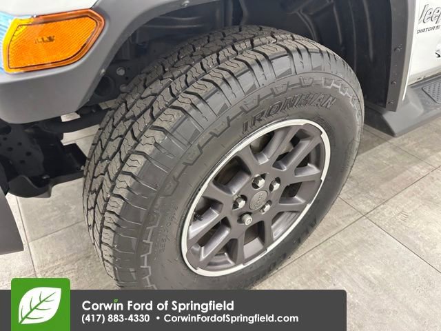 Used 2023 Jeep Gladiator Overland w/ LED Lighting Group image 37