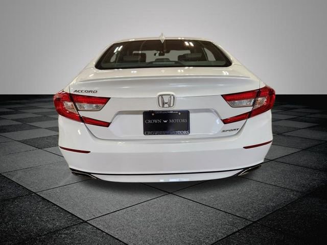 Used 2018 Honda Accord Sport image 5