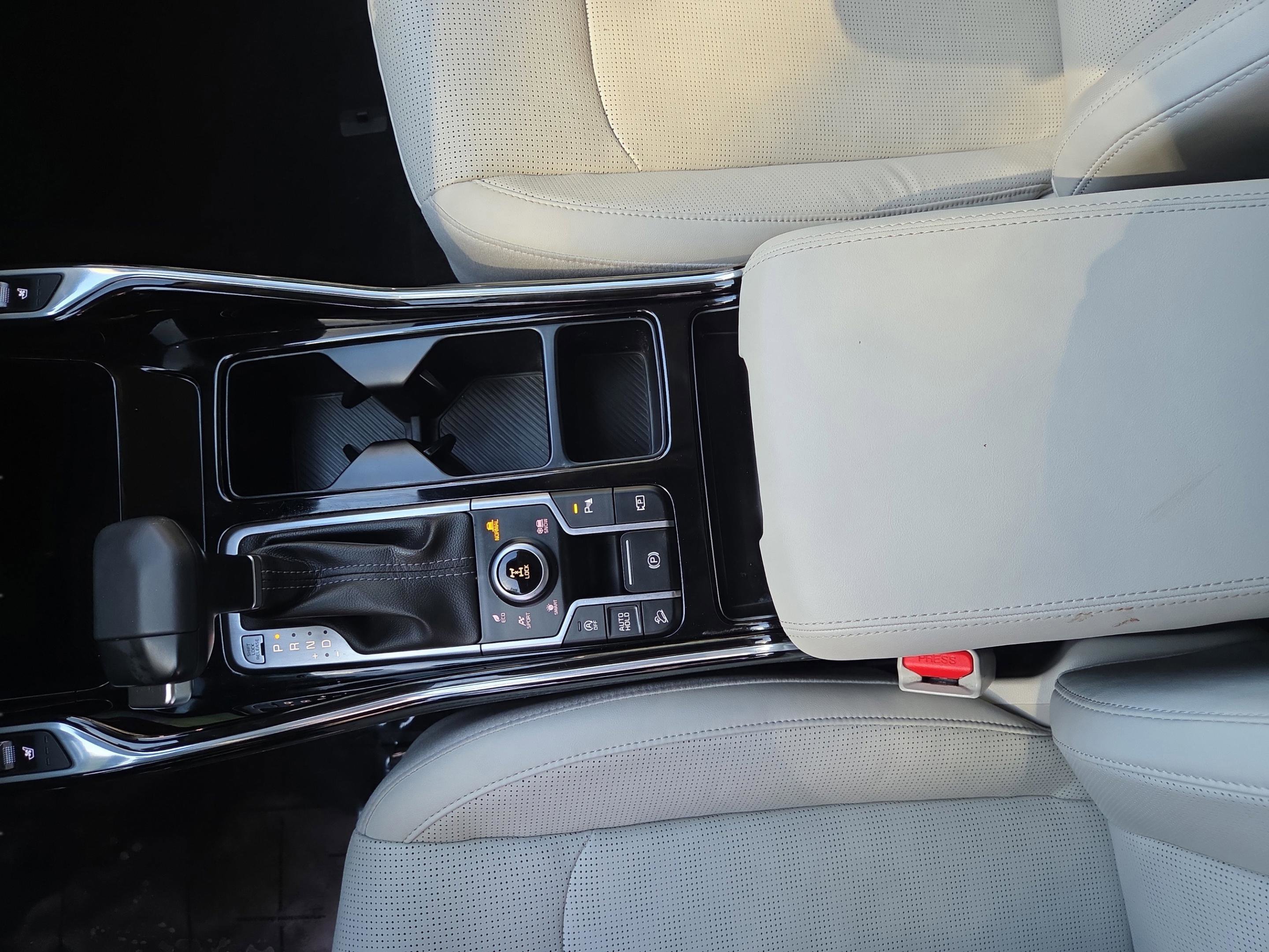 Used 2024 Kia Sorento SX image 41