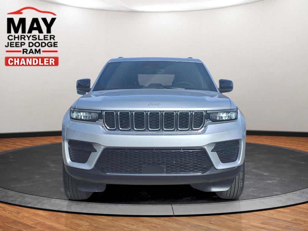 New 2026 Jeep Grand Cherokee Laredo image 16