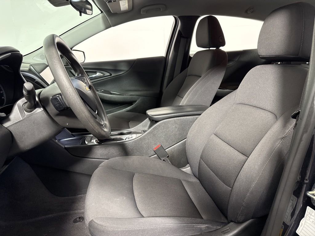 Used 2023 Chevrolet Malibu LT image 14