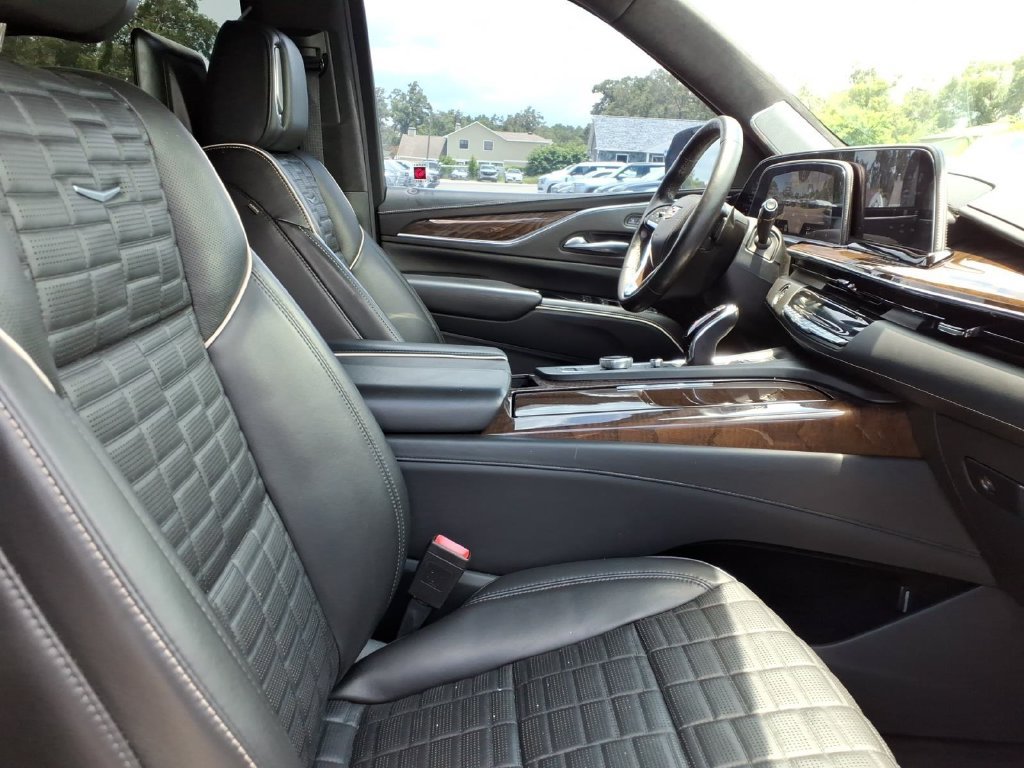 Used 2022 Cadillac Escalade Sport Platinum w/ LPO, ONYX Package AWD/4WD image 14