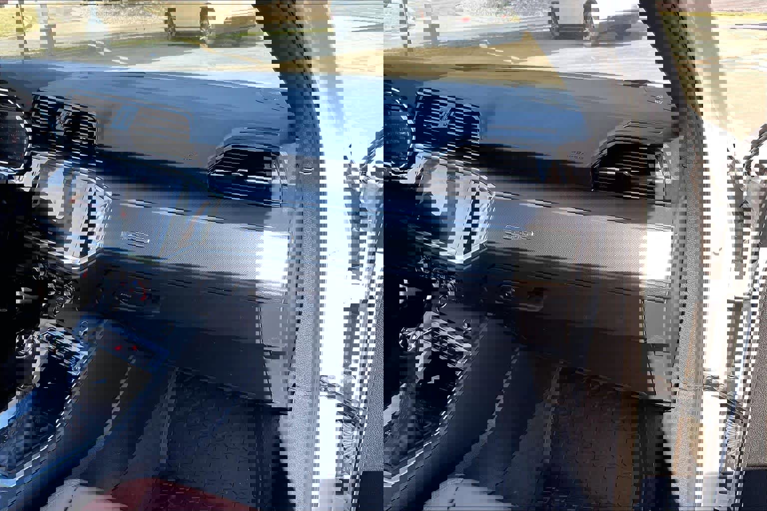 Used 2023 Audi Q3 2.0T Premium Plus w/ Premium Plus Package image 18