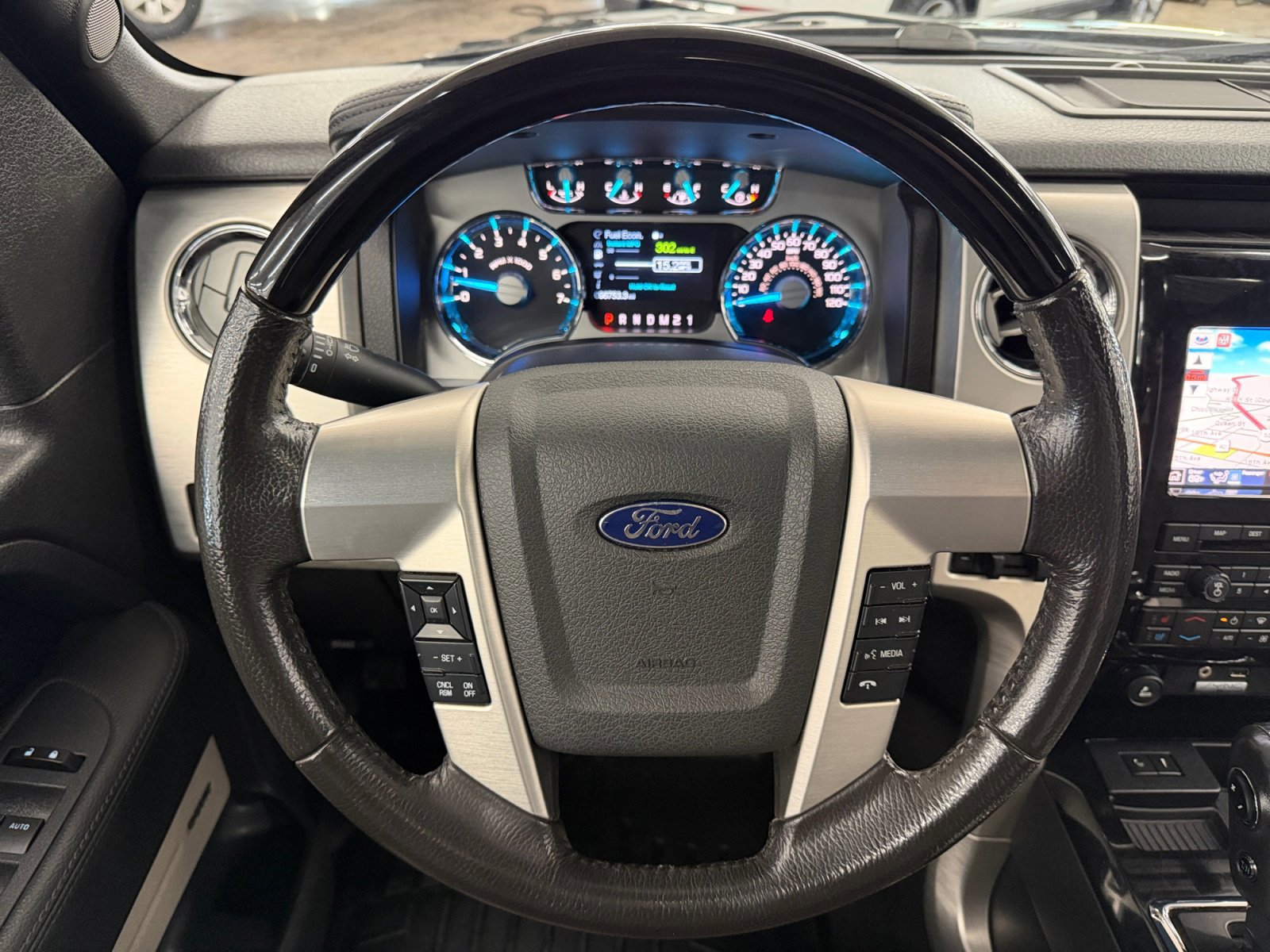 Used 2011 Ford F150 Platinum image 16