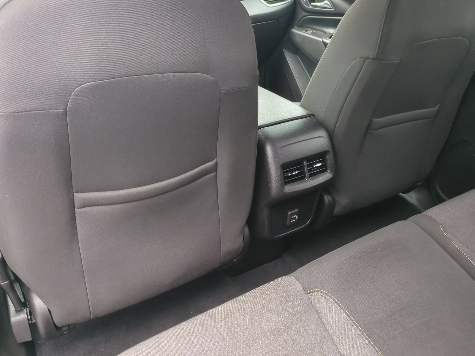 Used 2020 Chevrolet Equinox LT FWD image 19