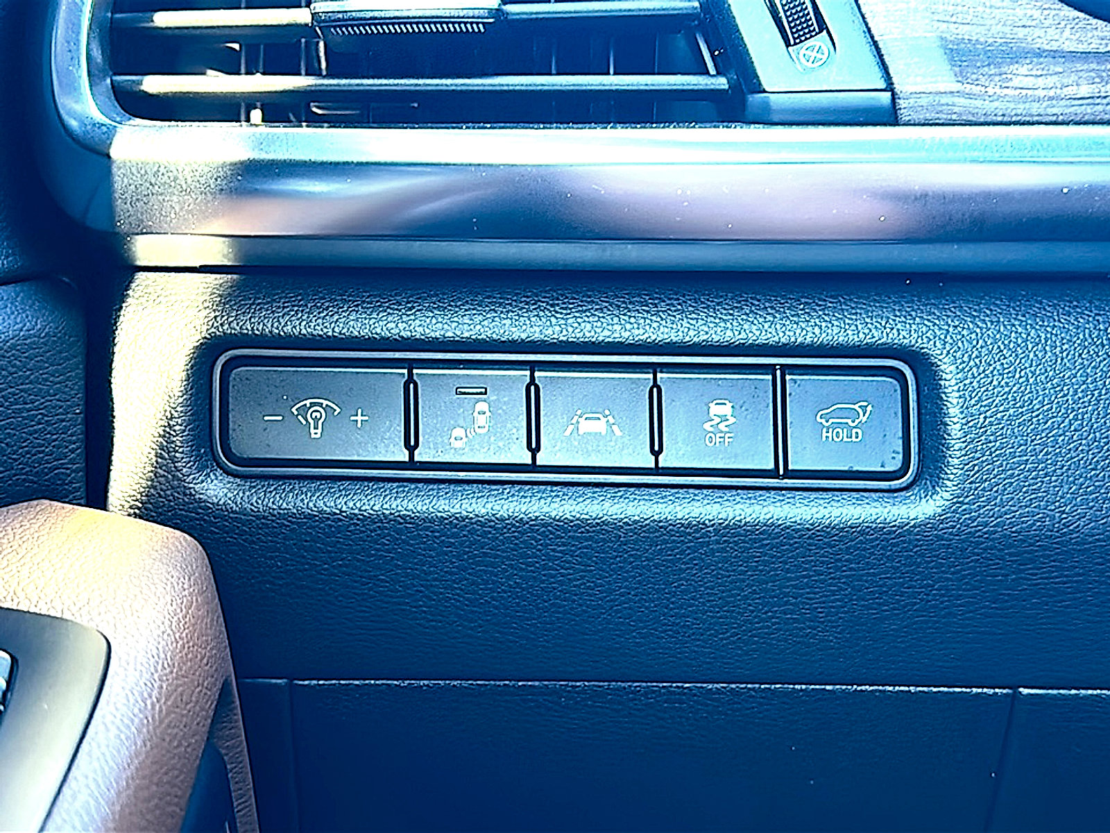 Used 2022 Kia Telluride SX w/ SX Prestige Package image 39