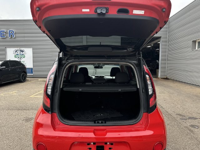 Used 2018 Kia Soul + FWD image 21