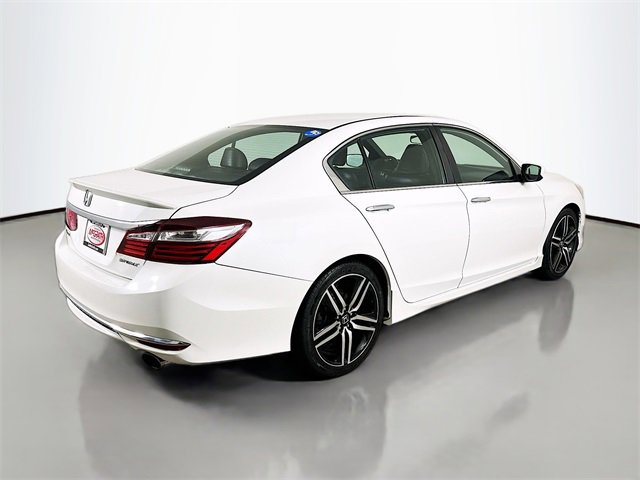 Used 2016 Honda Accord Sport image 15