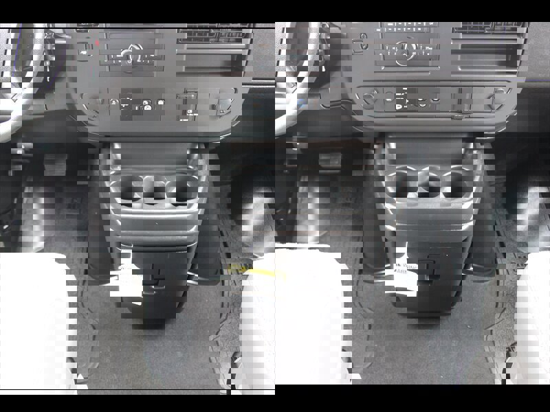 Used 2025 Chevrolet Express 3500 LS RWD image 22