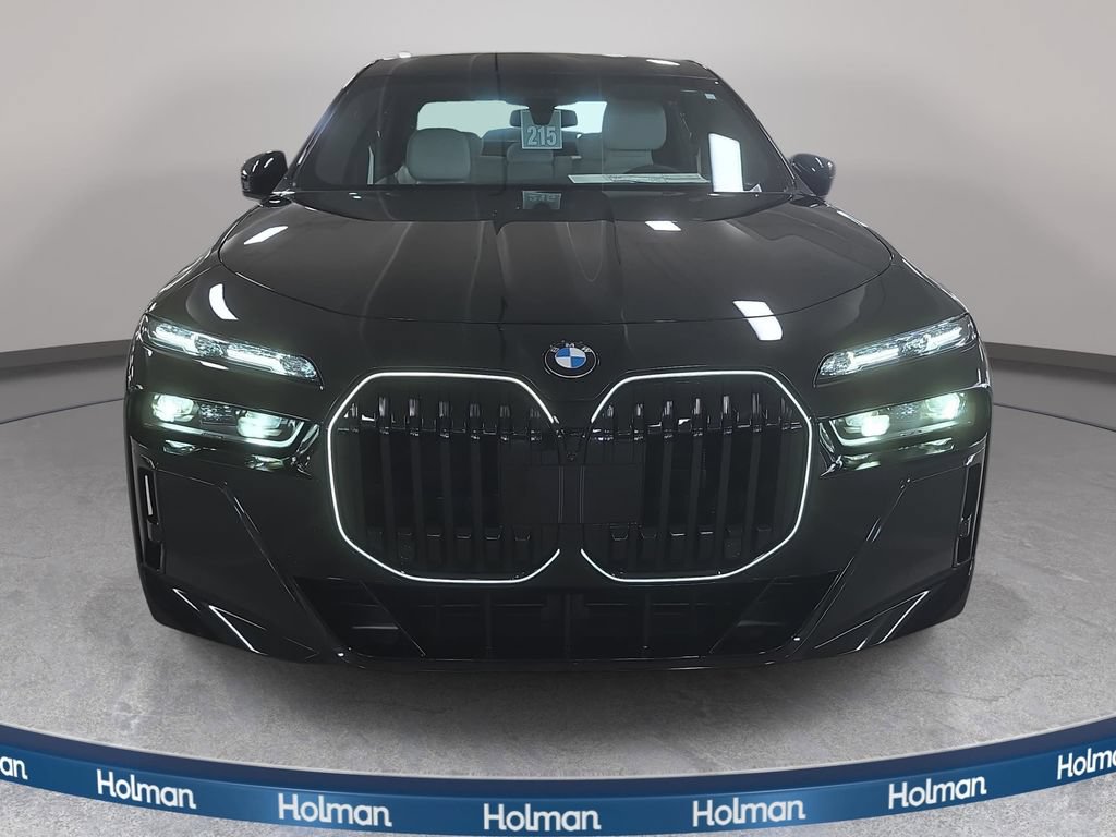 New 2026 BMW 760i xDrive w/ Executive Package AWD/4WD image 2