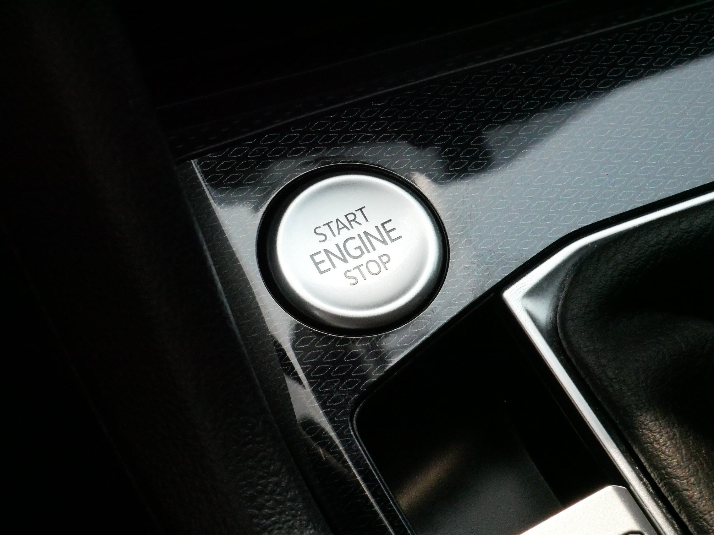 Certified 2025 Volkswagen Taos SE AWD/4WD image 28