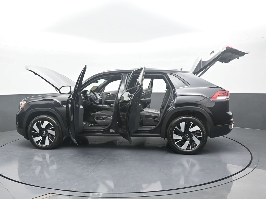 Used 2024 Volkswagen Atlas Cross Sport SE image 72
