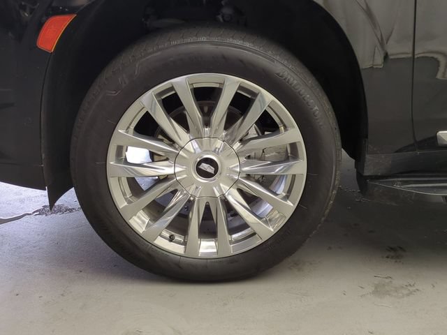 Certified 2024 Cadillac Escalade Premium Luxury w/ LPO, Floor Liner Package AWD/4WD image 29