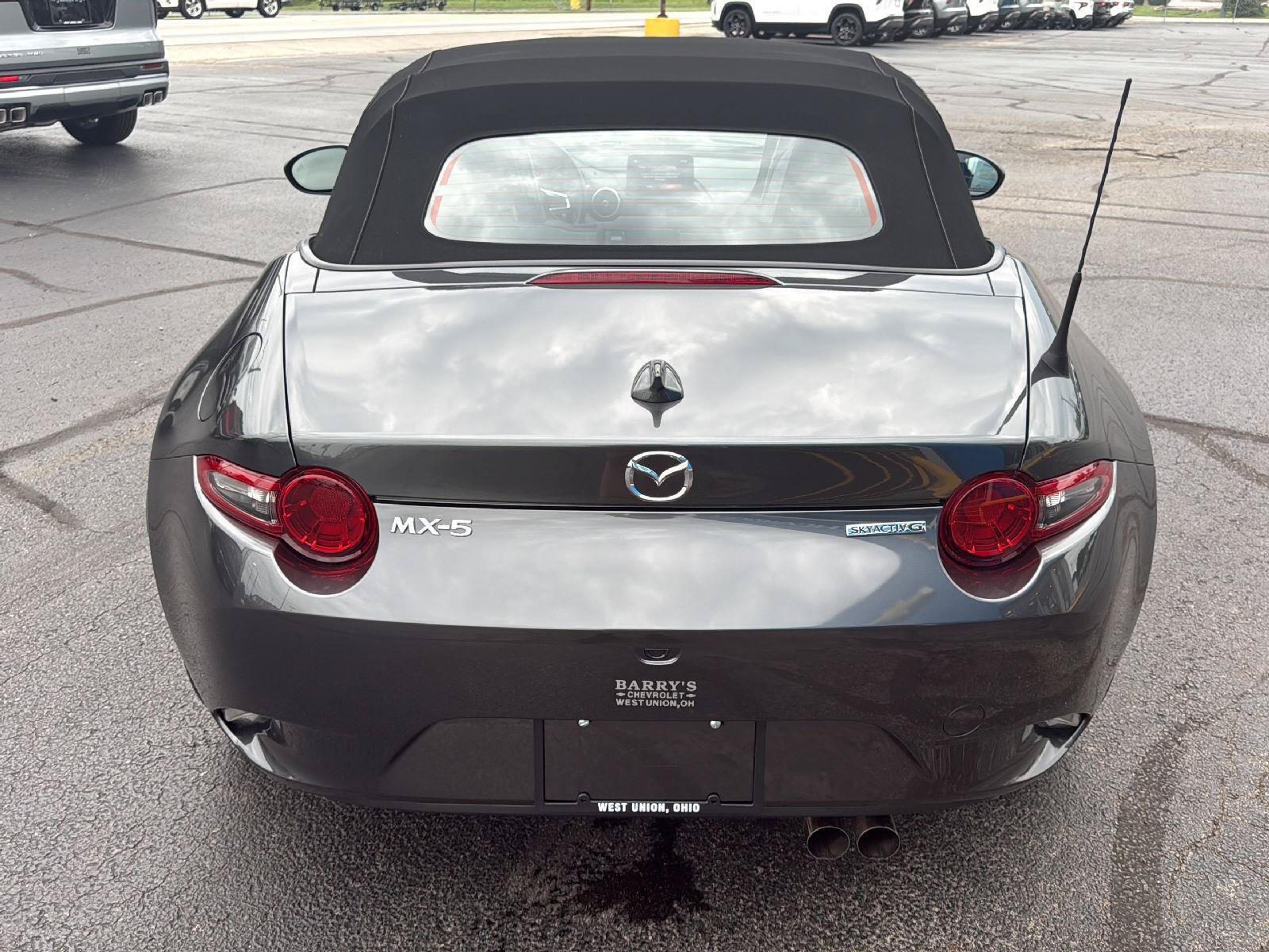 Used 2023 MAZDA MX-5 Miata Grand Touring RWD image 4