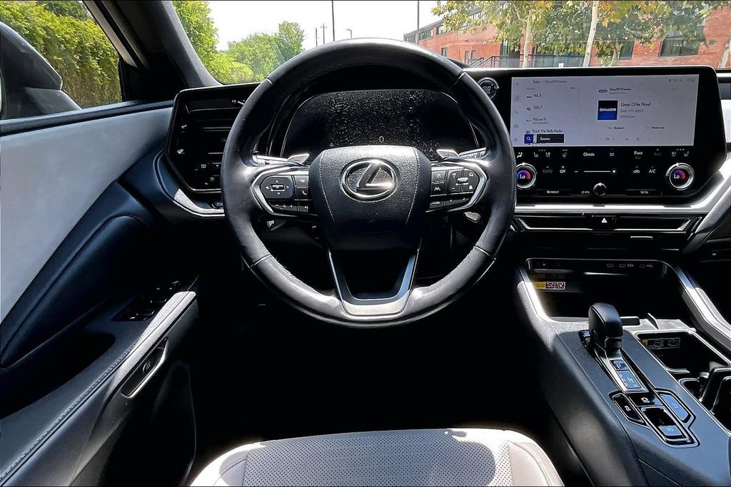 Used 2025 Lexus TX 350 FWD w/ Technology Package image 7