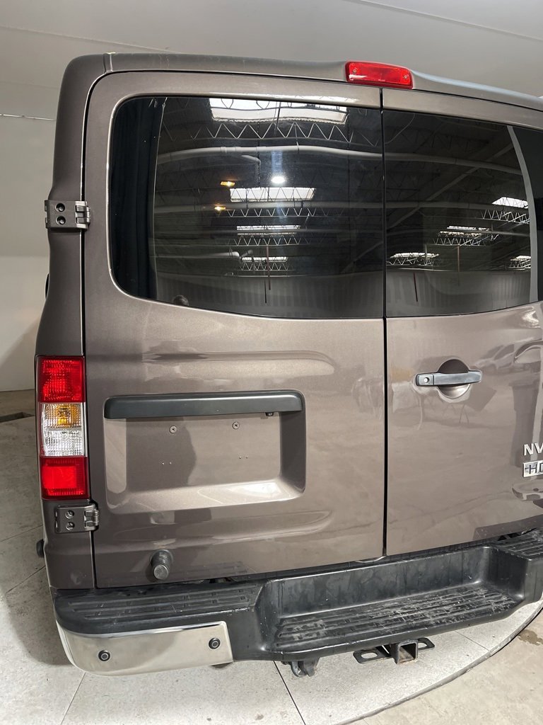 Used 2014 Nissan NV 3500 SL w/ Technology Package image 13