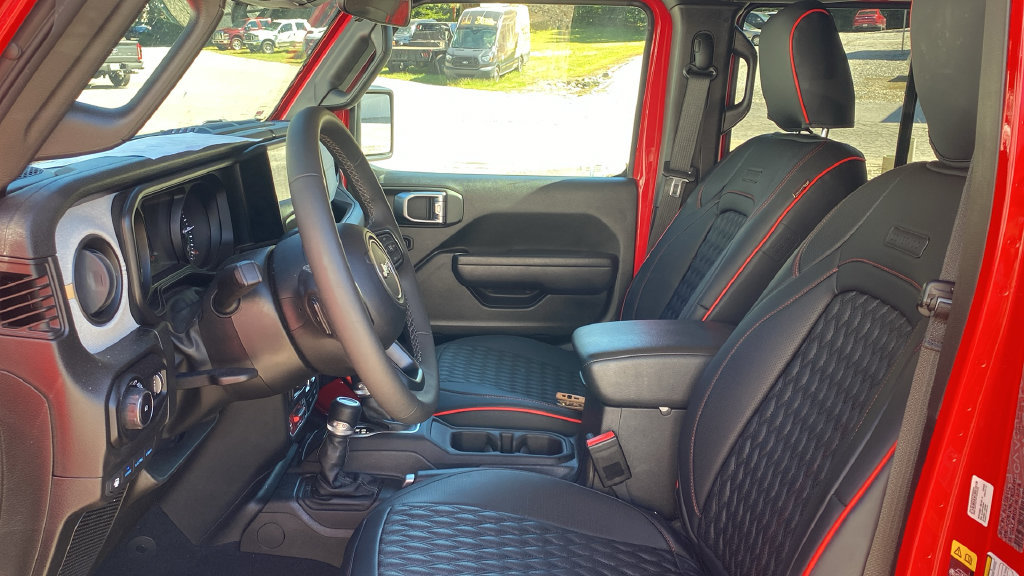 Used 2025 Jeep Wrangler Unlimited Sport S 4xe AWD/4WD image 16