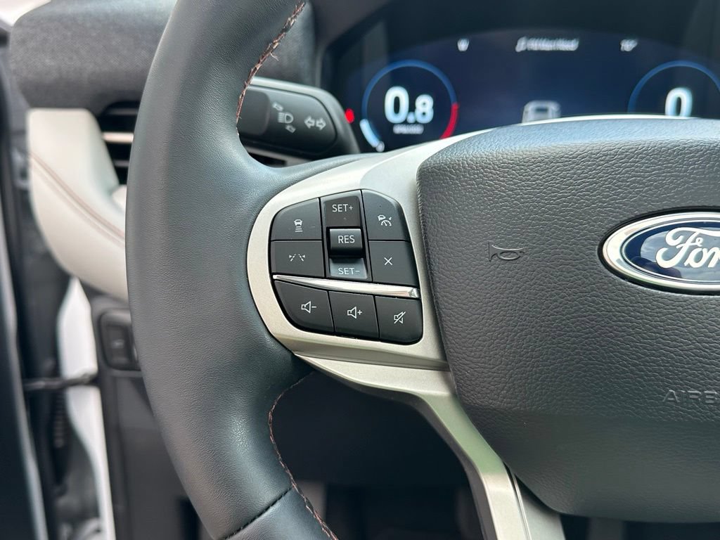New 2026 Ford Explorer Active w/ Active Comfort Package AWD/4WD image 9