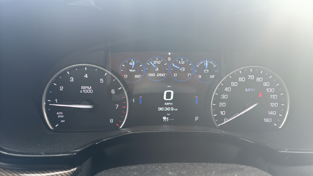 Used 2017 Cadillac XT5 Platinum w/ Driver Assist Package AWD/4WD image 17