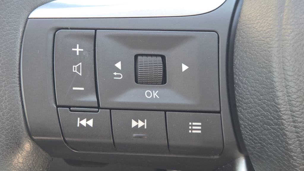 Used 2023 INFINITI QX60 Luxe w/ Cargo Package AWD/4WD image 31