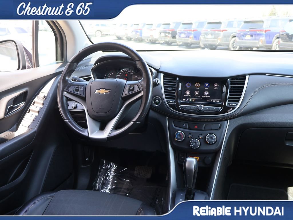 Used 2022 Chevrolet Trax LT w/ Driver Confidence Package image 14