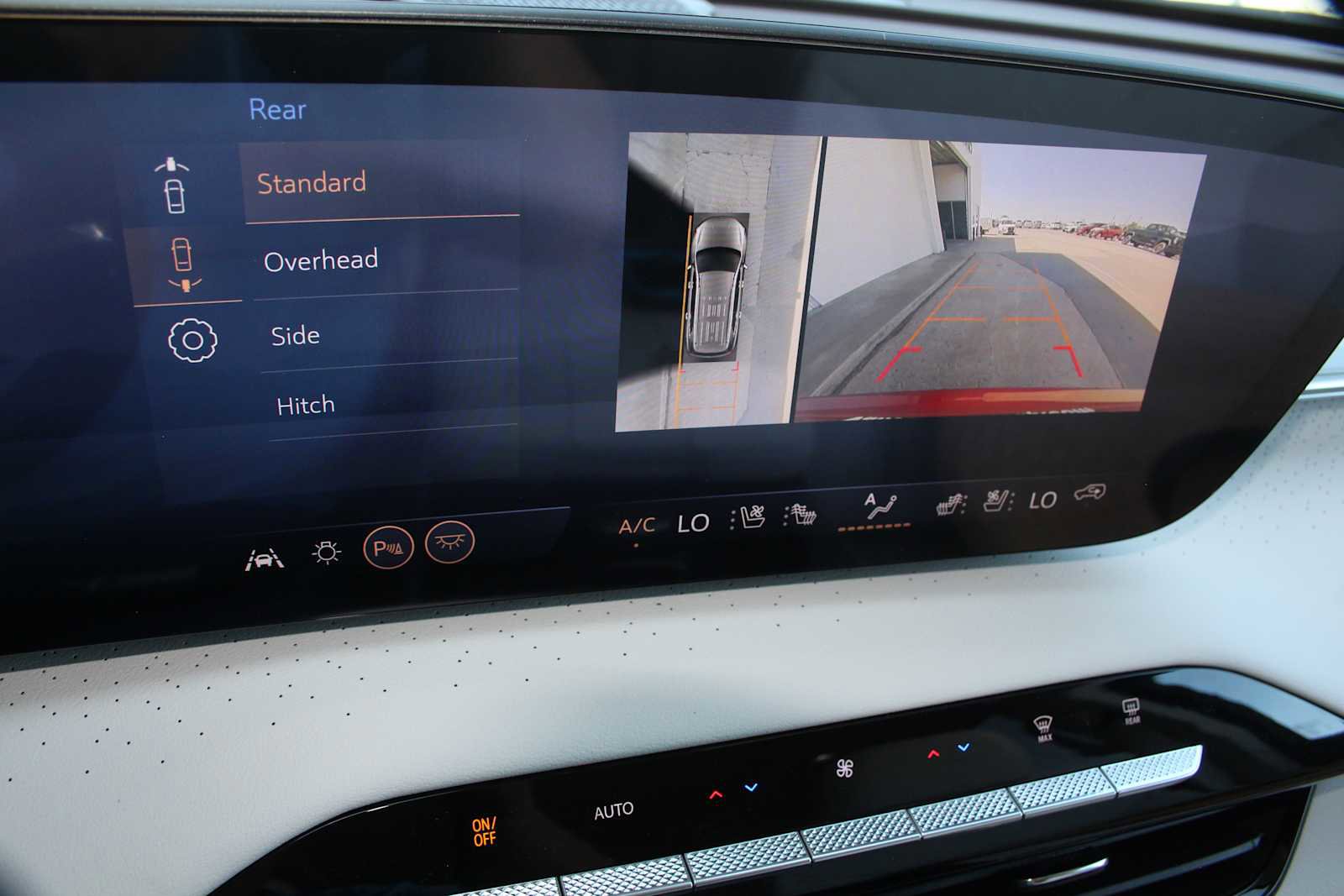 New 2026 Buick Enclave Avenir w/ Super Cruise Package FWD image 36