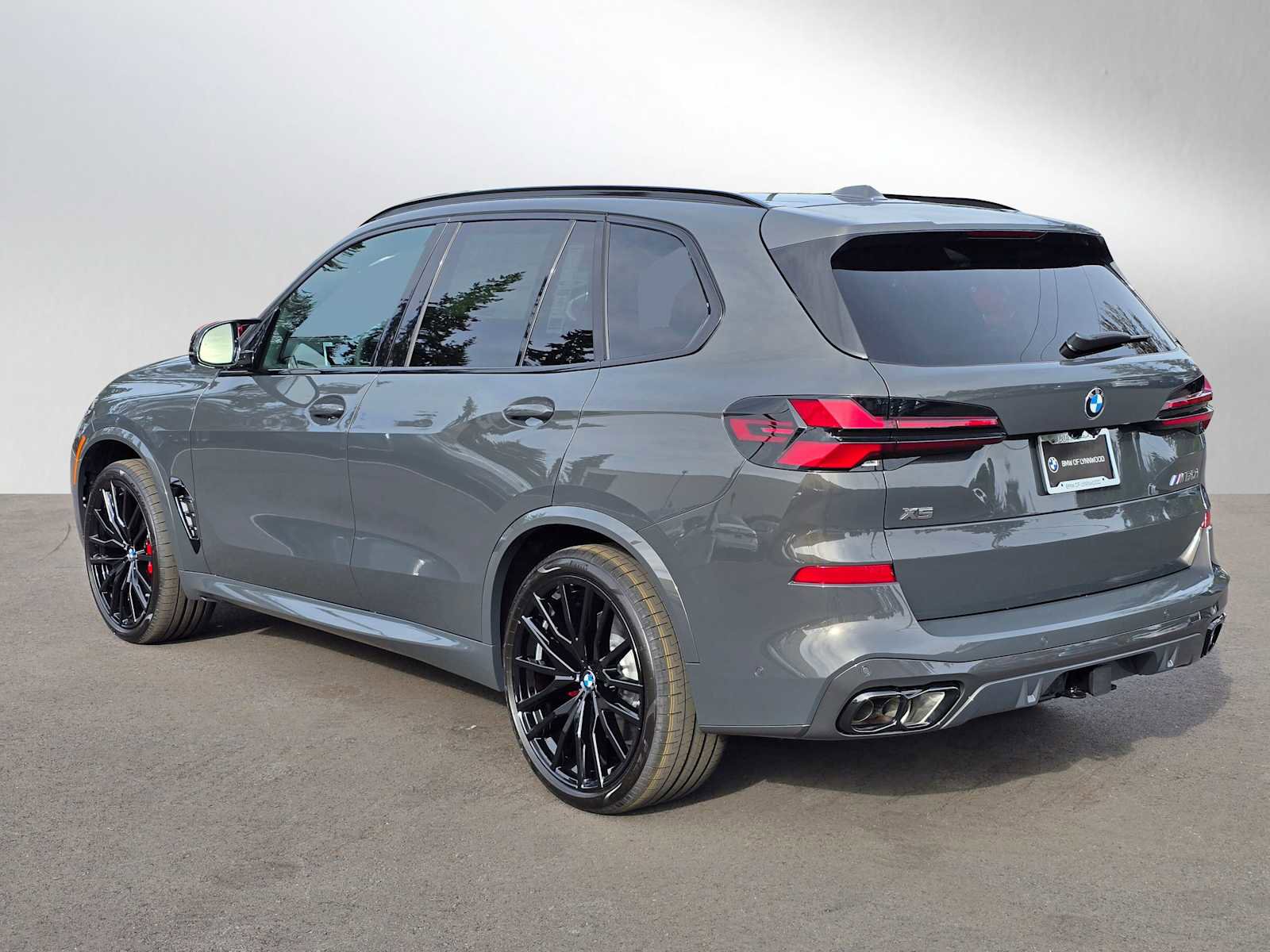 New 2026 BMW X5 M60i image 35