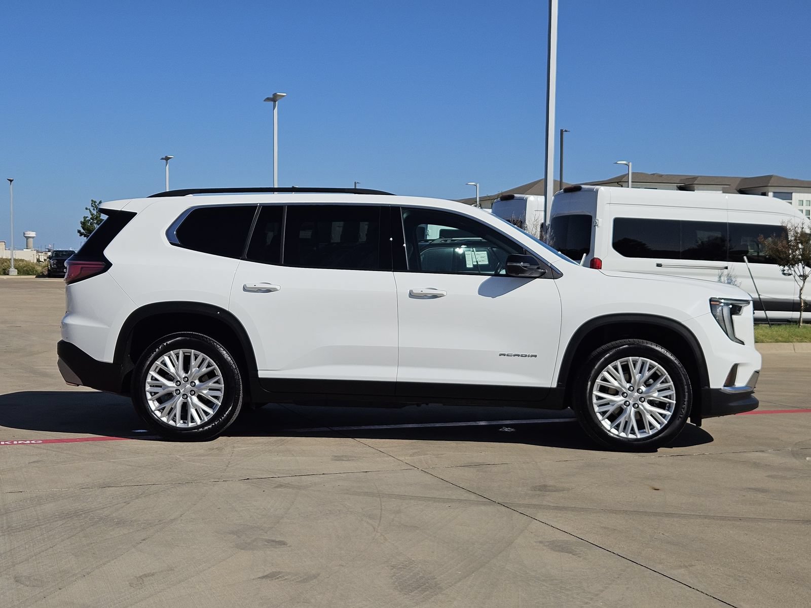 Certified 2026 GMC Acadia Elevation w/ Elevation Premium Package FWD image 7