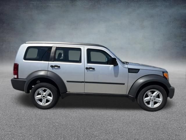 Used 2007 Dodge Nitro SXT AWD/4WD image 6