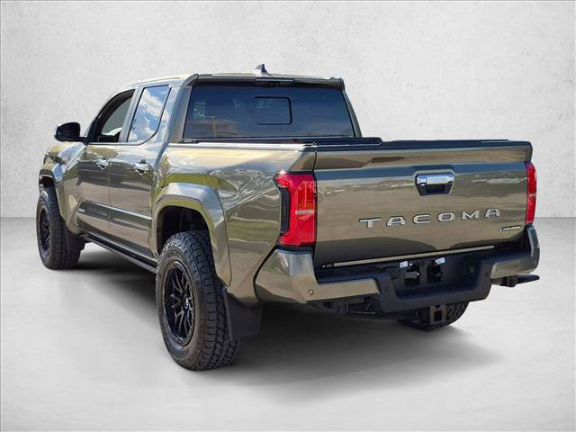 Used 2025 Toyota Tacoma Limited AWD/4WD image 7