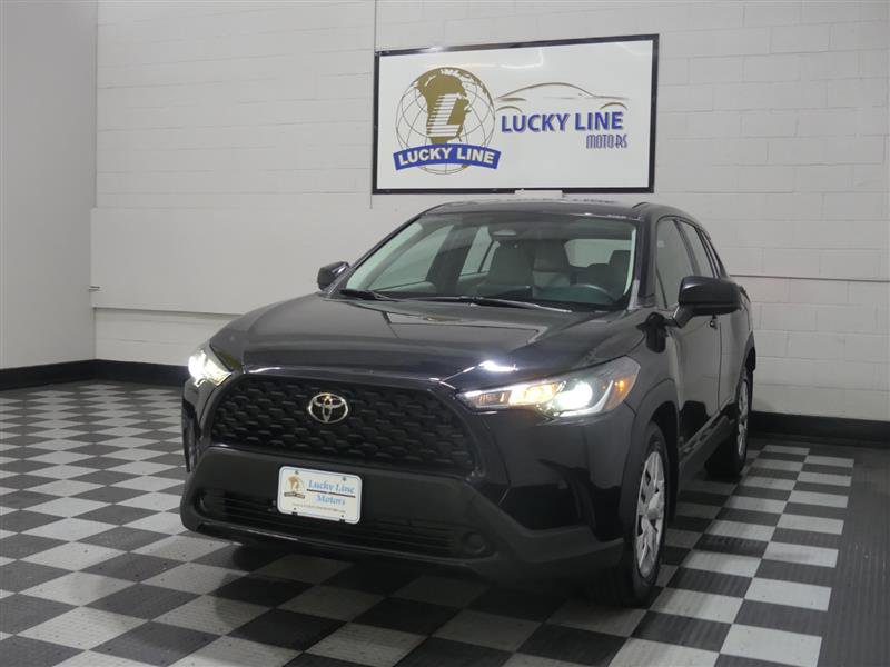 Used 2023 Toyota Corolla Cross L AWD/4WD image 4
