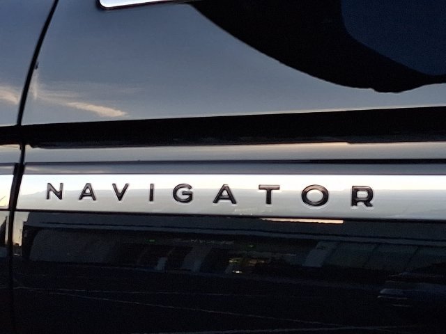 New 2027 Lincoln Navigator Reserve AWD/4WD image 20