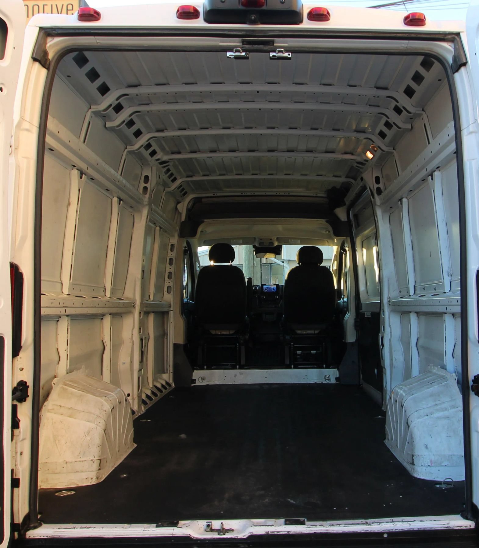 Used 2022 RAM ProMaster 2500 FWD image 11