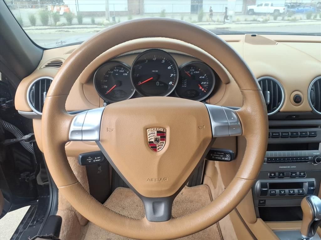 Used 2005 Porsche Boxster Base image 19