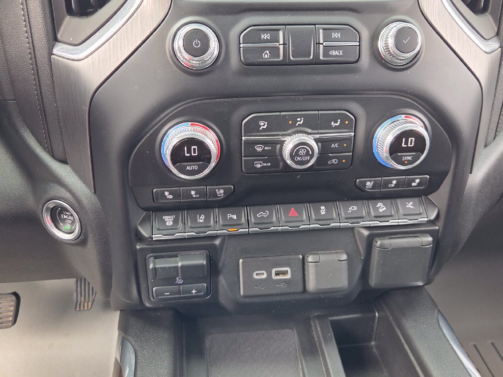 Certified 2023 GMC Sierra 2500 Denali w/ Denali Ultimate Package AWD/4WD image 24