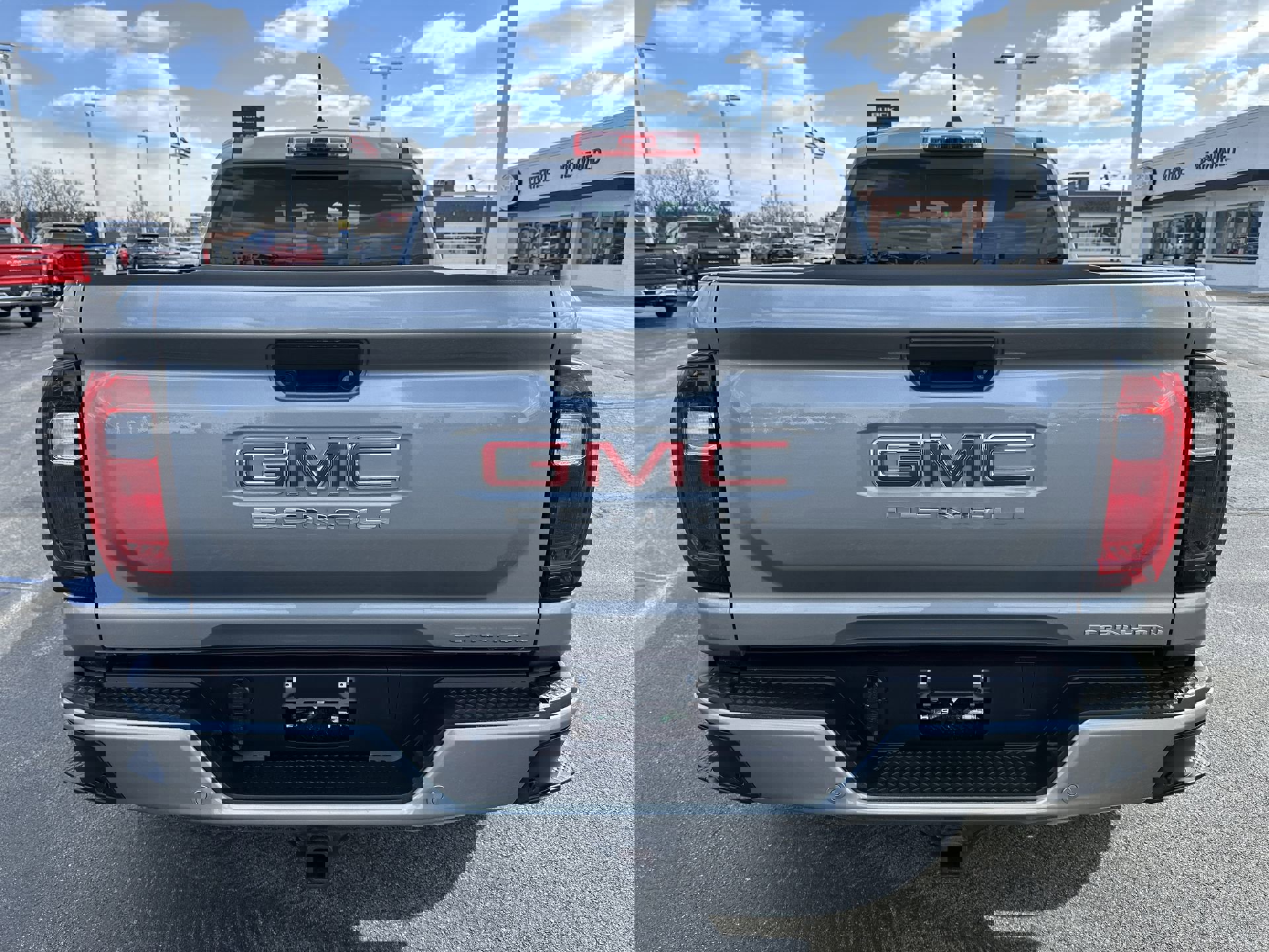 Certified 2024 GMC Canyon Denali image 23